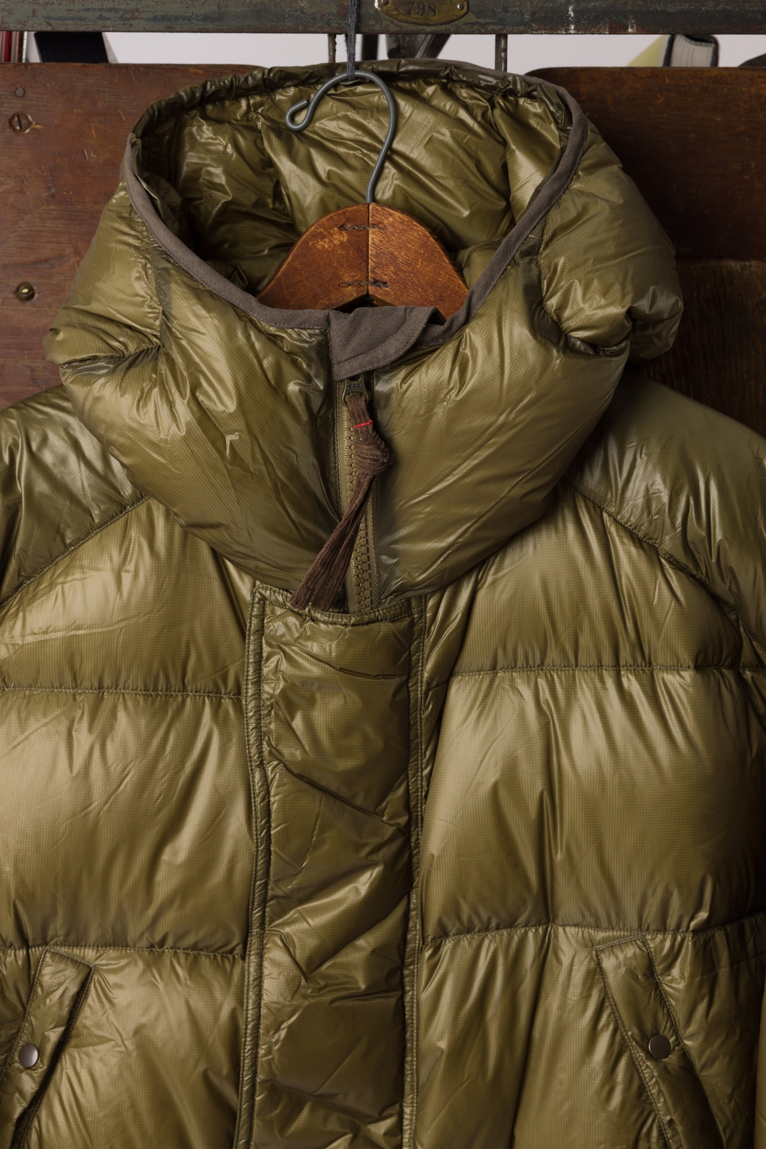 SUPER LIGHT CALEDONIA DOWN JKT