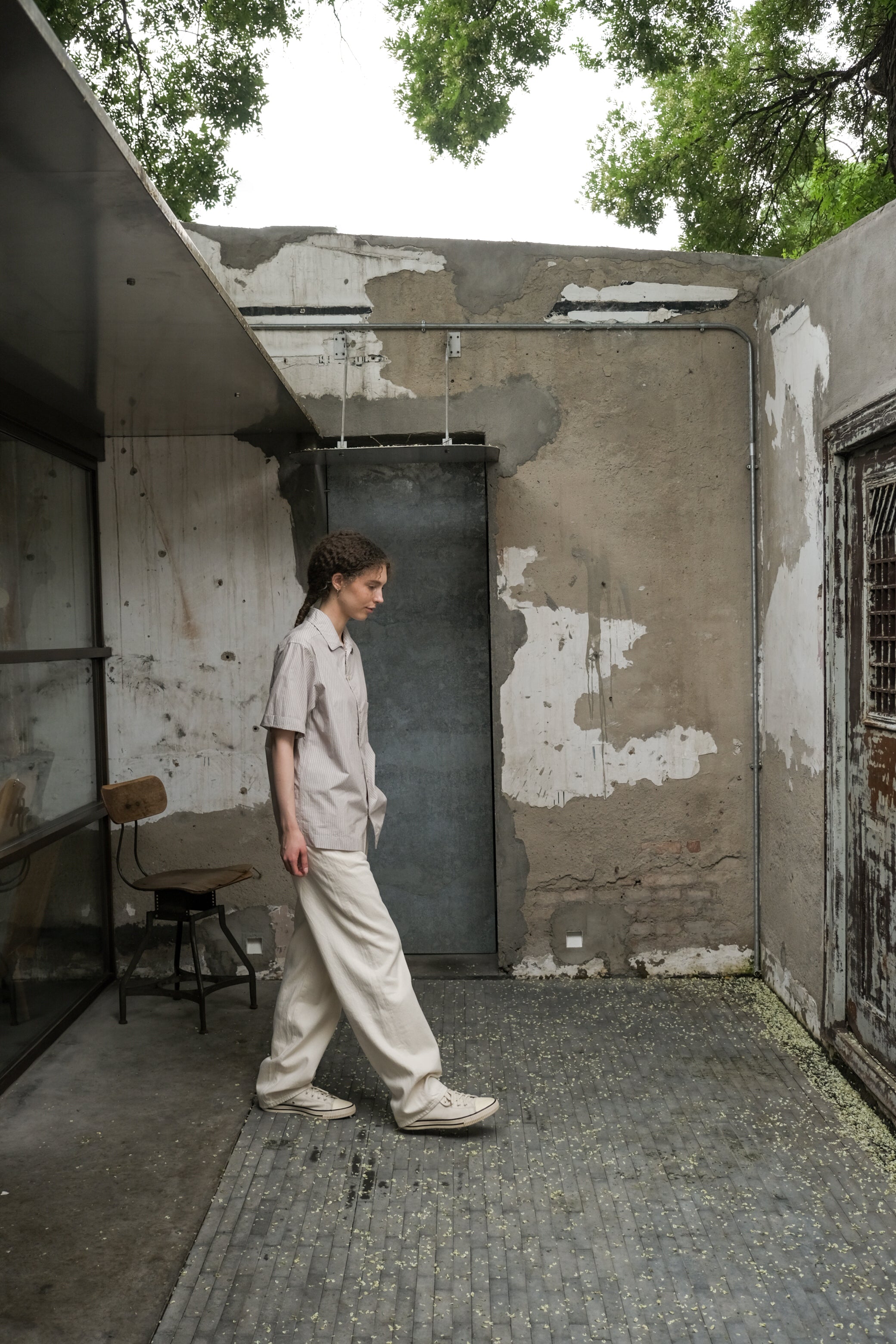 STRIPE SHARK T-SHIRT