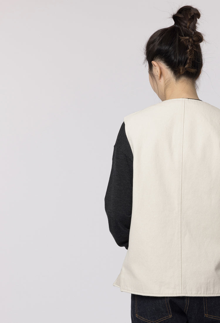 WHITE FR VEST