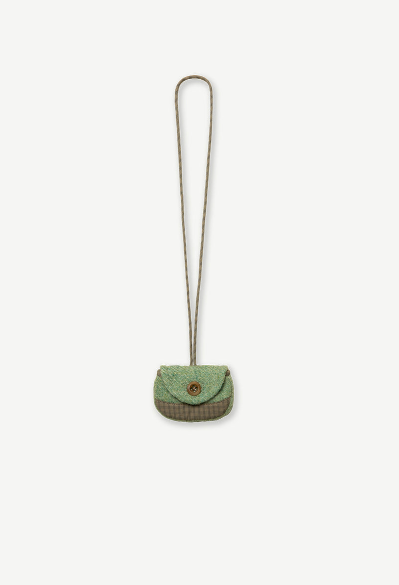 P.W. NOLIA NECK POCKET